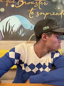 Snapshot of meliodas_23cm chatting on January 13, 2026, 10:37 pm meliodas 23cm online show from January 13, 2026, 10:37 pm