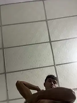 Snapshot of meliodas_23cm chatting on March 6, 2026, 3:47 am meliodas 23cm online show from March 6, 2026, 3:47 am