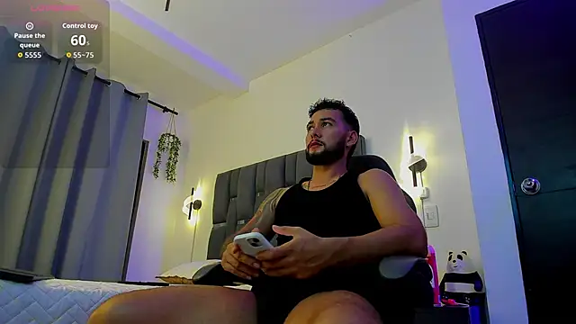 noah corvelle online show from November 25, 2025, 1:49 am