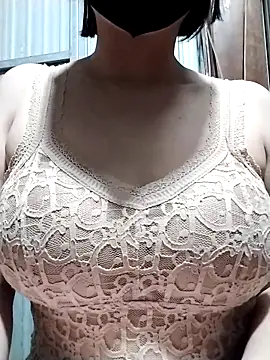 Snapshot of Niramiu chatting on November 23, 2025, 4:56 am Niramiu online show from November 23, 2025, 4:56 am