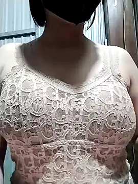 Snapshot of Niramiu chatting on November 28, 2025, 3:20 am Niramiu online show from November 28, 2025, 3:20 am