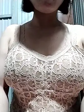 Snapshot of Niramiu chatting on December 19, 2025, 4:19 am Niramiu online show from December 19, 2025, 4:19 am