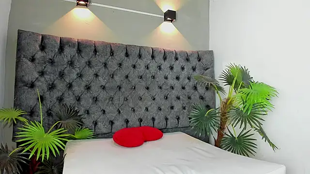 Snapshot of XAVI_LEE chatting on November 7, 2025, 7:36 pm XAVI LEE online show from November 7, 2025, 7:36 pm