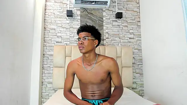 Snapshot of XAVI_LEE chatting on November 26, 2025, 7:48 pm XAVI LEE online show from November 26, 2025, 7:48 pm