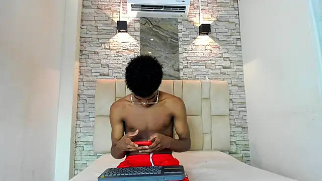 Snapshot of XAVI_LEE chatting on November 28, 2025, 7:49 pm XAVI LEE online show from November 28, 2025, 7:49 pm