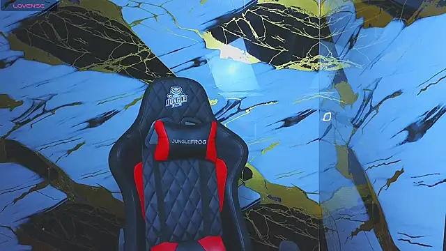 Suarezz10  online show from November 21, 2025, 4:38 pm