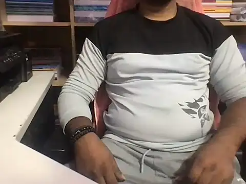 KingCobra 07 online show from April 6, 2026, 1:47 am