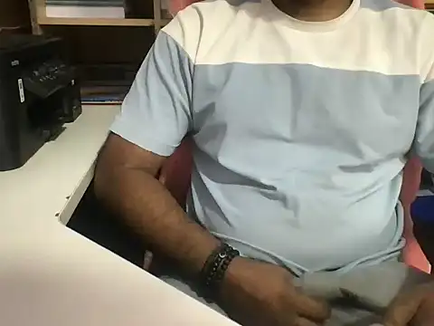 KingCobra 07 online show from April 11, 2026, 3:11 am