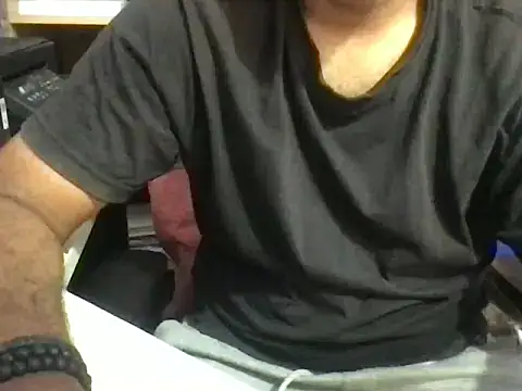 KingCobra 07 online show from April 14, 2026, 2:39 am