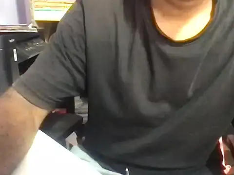 KingCobra 07 online show from May 14, 2026, 3:02 am