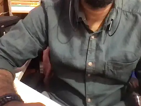 KingCobra 07 online show from May 26, 2026, 2:40 am