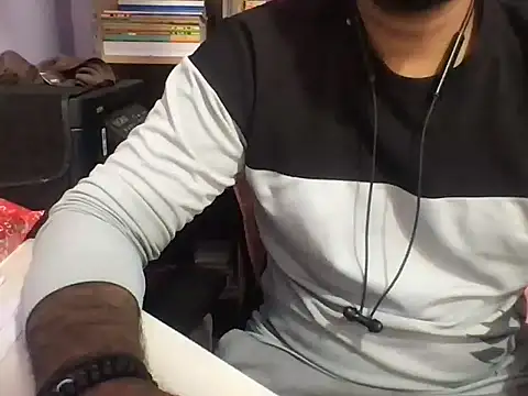 KingCobra 07 online show from June 9, 2026, 2:34 am