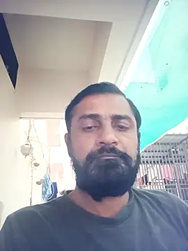 RubyEntity online show from December 4, 2025, 12:25 pm