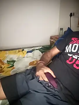 RubyEntity online show from December 16, 2025, 1:49 pm