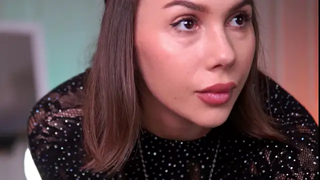 KarinaKokhana online show from November 22, 2025, 9:30 am