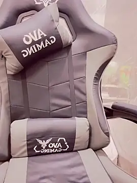 Snapshot of GirlNaughtyFull chatting on November 30, 2025, 12:20 pm GirlNaughtyFull online show from November 30, 2025, 12:20 pm