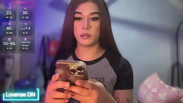Snapshot of desirable_miya chatting on May 12, 2026, 10:29 pm desirable miya online show from May 12, 2026, 10:29 pm