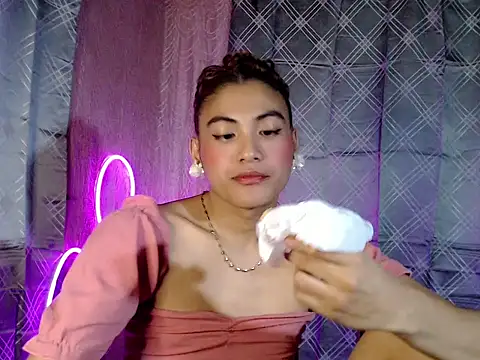 ursexykittykat xx online show from April 21, 2026, 3:07 pm