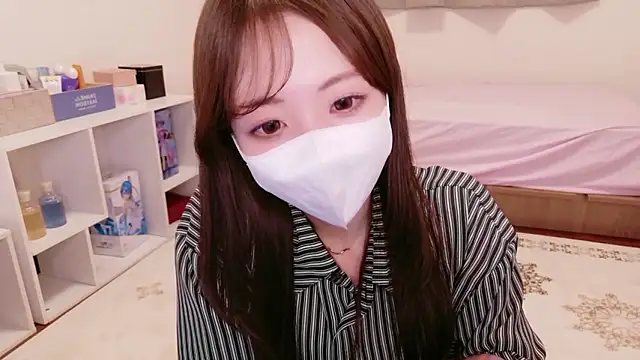 -aotan- online show from May 18, 2026, 1:06 pm