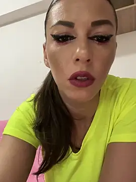 EdaQueen online show from May 16, 2026, 7:23 pm