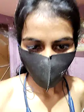 Snapshot of Thaper_Meera2 chatting on November 10, 2025, 6:45 am Thaper Meera2 online show from November 10, 2025, 6:45 am