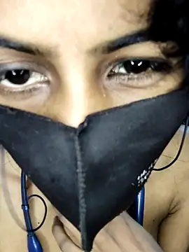 Snapshot of Thaper_Meera2 chatting on December 14, 2025, 9:36 am Thaper Meera2 online show from December 14, 2025, 9:36 am