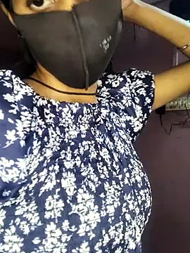 Snapshot of Thaper_Meera2 chatting on December 16, 2025, 3:39 pm Thaper Meera2 online show from December 16, 2025, 3:39 pm