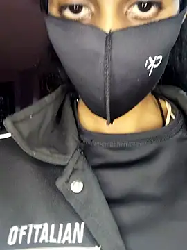 Snapshot of Thaper_Meera2 chatting on January 5, 2026, 6:33 pm Thaper Meera2 online show from January 5, 2026, 6:33 pm