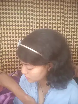 Freakingromance online show from April 7, 2026, 5:19 am