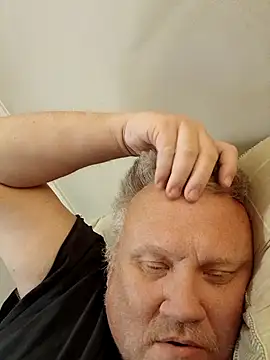 Jbirdb800 online show from November 24, 2025, 6:29 pm