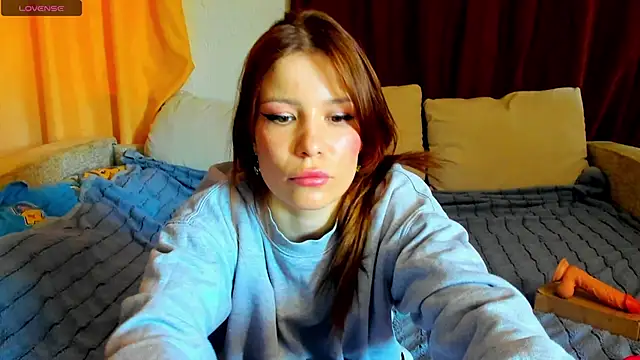 Eva purrr  online show from March 9, 2026, 9:46 am