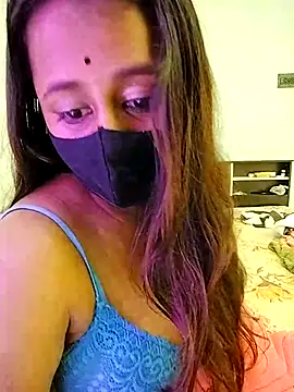 LoveLy-Soneya online show from December 21, 2025, 2:30 am