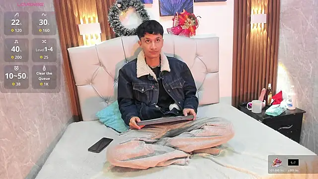 Elian Julian online show from December 4, 2025, 11:35 pm