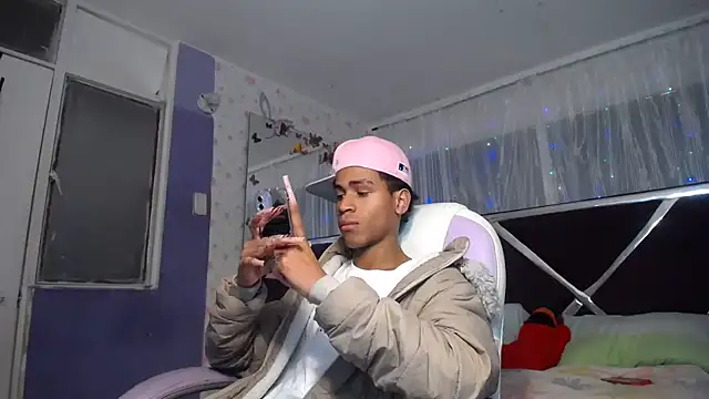 Santy bigcock 01 online show from July 4, 2026, 1:39 pm