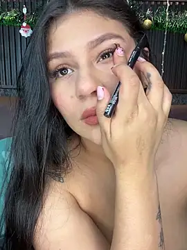 Snapshot of ValeriaMonet chatting on December 17, 2025, 7:42 pm ValeriaMonet online show from December 17, 2025, 7:42 pm