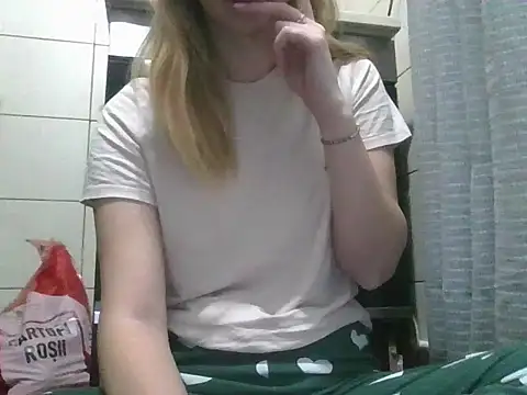 Snapshot of dirty_sasha00 chatting on November 21, 2025, 4:44 am dirty sasha00 online show from November 21, 2025, 4:44 am