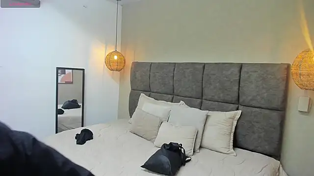 Snapshot of annie__20 chatting on November 19, 2025, 12:05 pm annie 20 online show from November 19, 2025, 12:05 pm