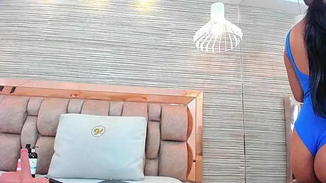 Snapshot of kathia_dumons chatting on December 15, 2025, 12:09 pm kathia dumons online show from December 15, 2025, 12:09 pm