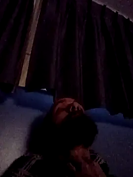 Snapshot of D0ntM1ndM3 chatting on December 17, 2025, 3:51 pm D0ntM1ndM3 online show from December 17, 2025, 3:51 pm