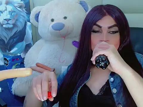 NharaBigCock online show from November 9, 2025, 3:43 pm