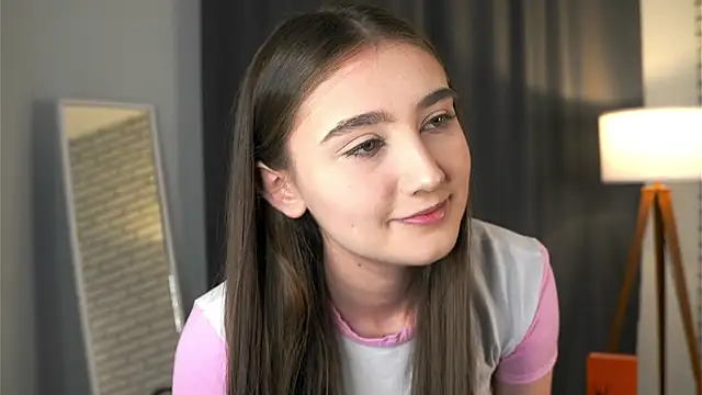 AriannaSemke online show from November 8, 2025, 3:29 am