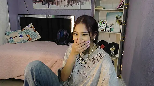 lyam ebony  online show from December 1, 2025, 3:00 am