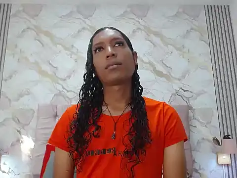 MiaCoock online show from December 19, 2025, 1:18 pm