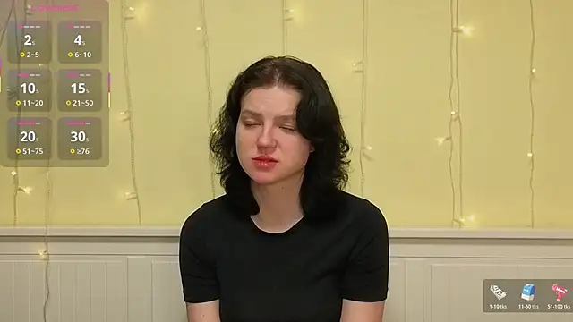 Snapshot of LatinaHuguenin chatting on January 18, 2026, 7:12 am LatinaHuguenin online show from January 18, 2026, 7:12 am