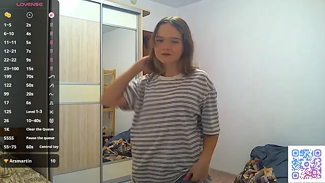 Snapshot of AlissaGerardo chatting on December 16, 2025, 2:11 pm AlissaGerardo online show from December 16, 2025, 2:11 pm