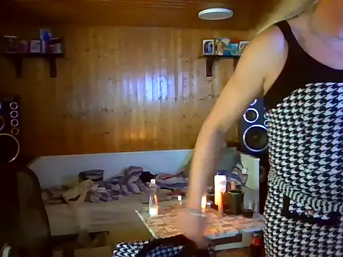 Snapshot of AgnesCross39 chatting on December 2, 2025, 4:29 am AgnesCross39 online show from December 2, 2025, 4:29 am