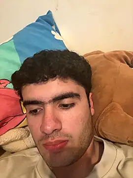 Snapshot of Leoncitooo987 chatting on November 14, 2025, 1:37 am Leoncitooo987 online show from November 14, 2025, 1:37 am