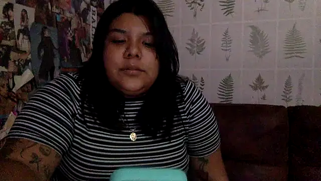 Snapshot of annoyedputa chatting on November 10, 2025, 4:55 am annoyedputa online show from November 10, 2025, 4:55 am