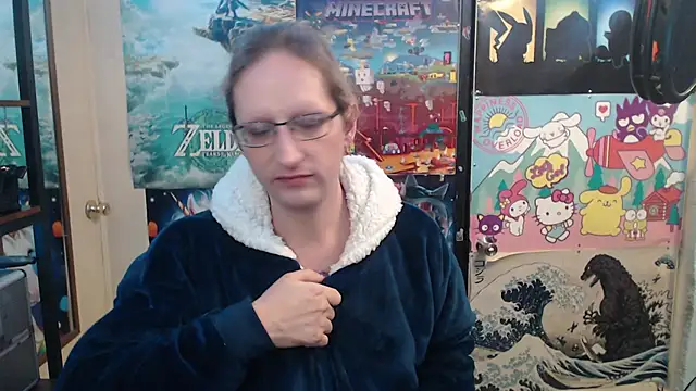 Savanah Banana  online show from November 18, 2025, 10:31 am