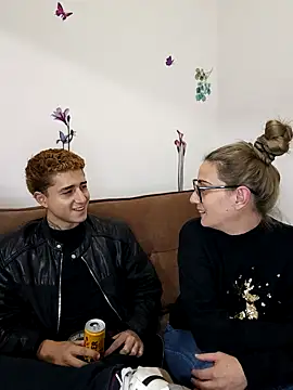 Snapshot of minervaystiven chatting on November 12, 2025, 2:45 am minervaystiven online show from November 12, 2025, 2:45 am